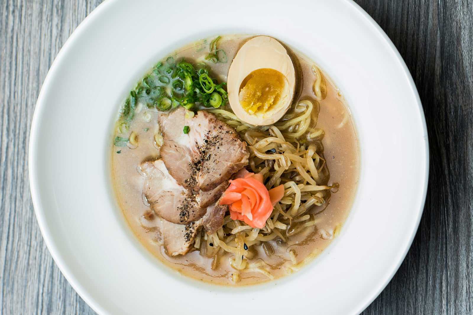 10 Best Hawaiian Foods to Try - A Guide to Local Specialties You Should