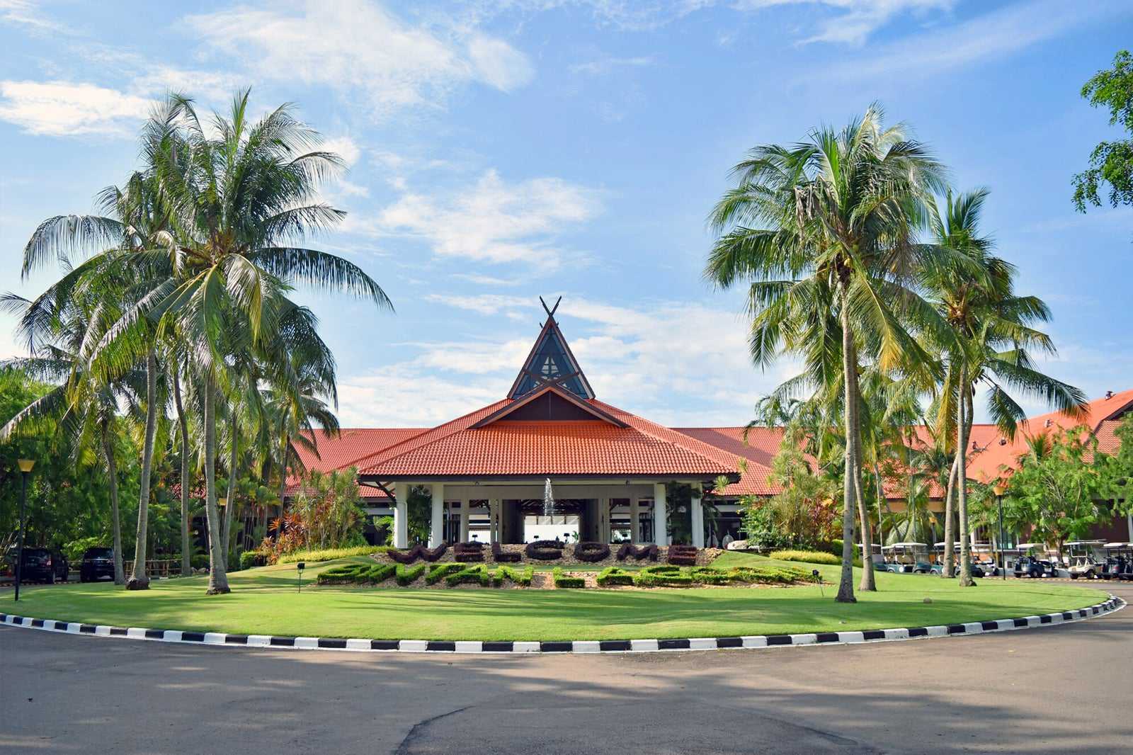 Play Golf at Bintan’s world-class resorts