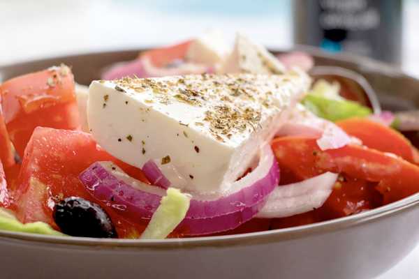 10 Best Foods and Dishes in Mykonos Everyone Should Try