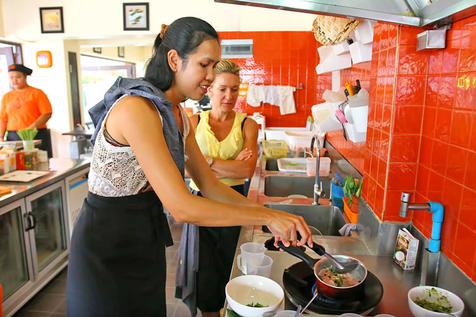 Take a Thai cooking class