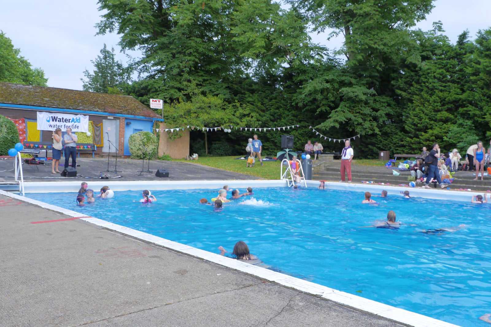 Take a dip in Jesus Green Lido in summer