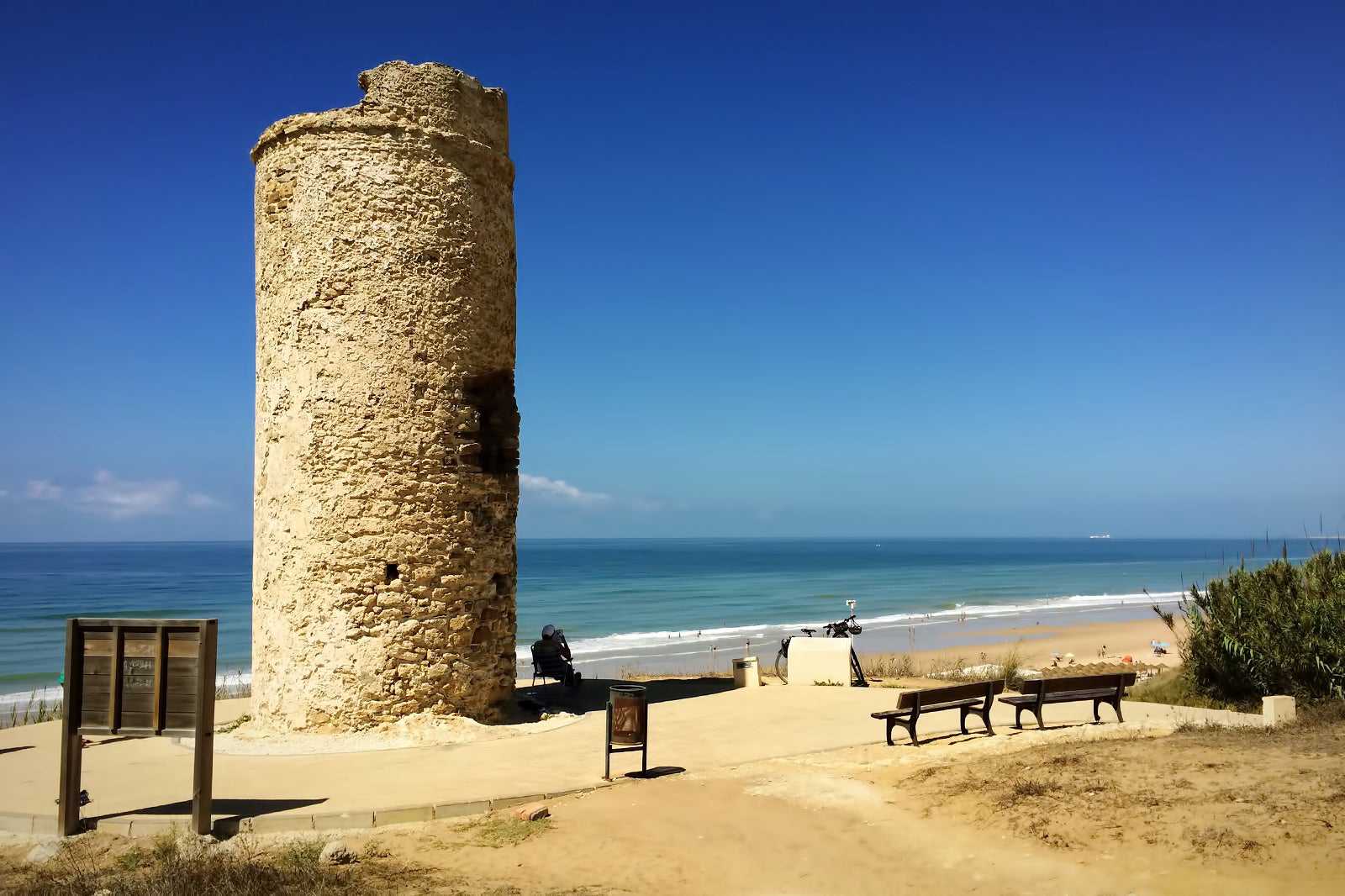 Hike the Pinar de los Franceses footpath