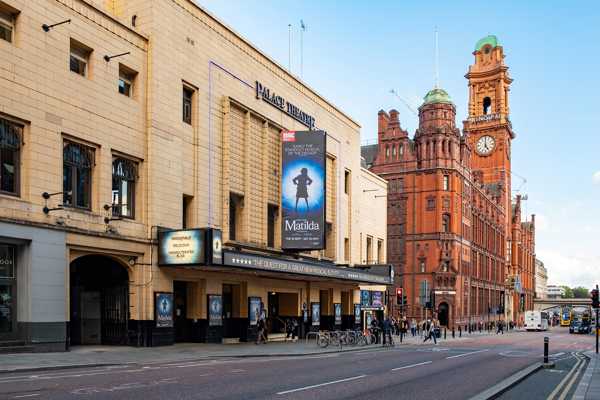 Palace Theater Manchester