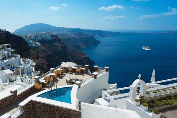 10 Best Beach Clubs in Santorini