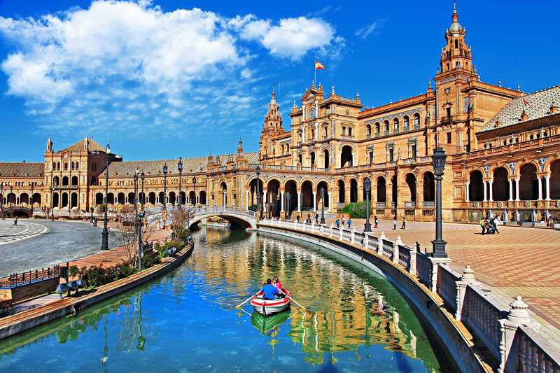 10 Most Popular Neighbourhoods in Seville