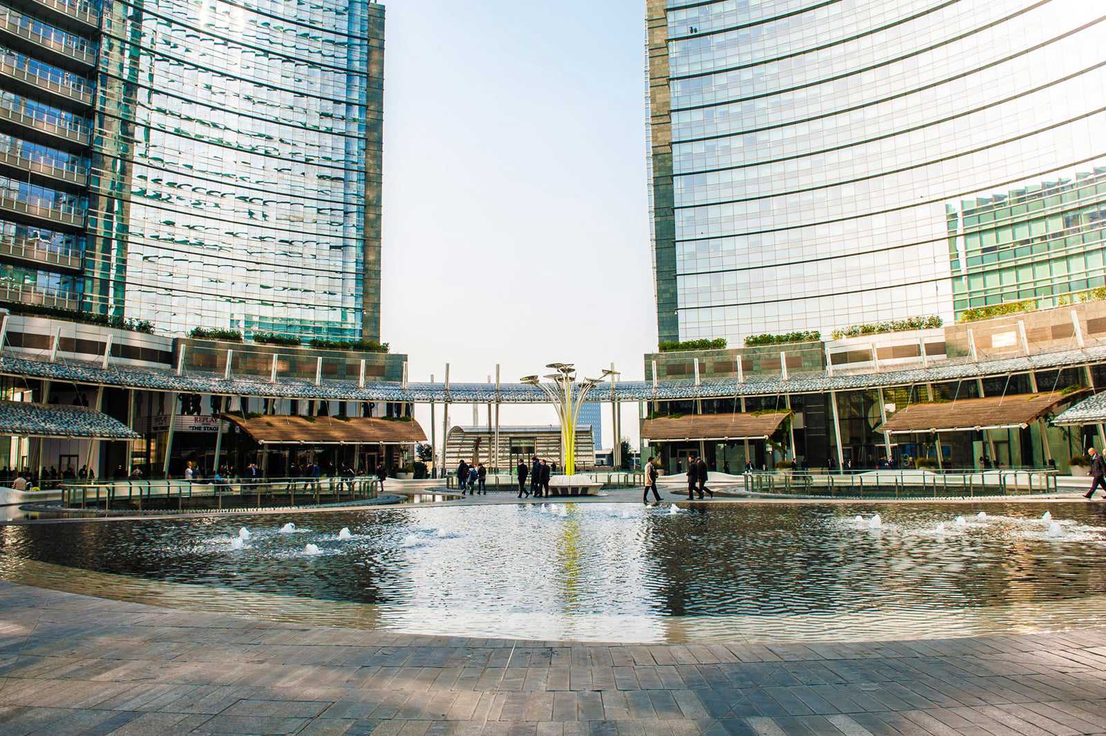 Piazza Gae Aulenti