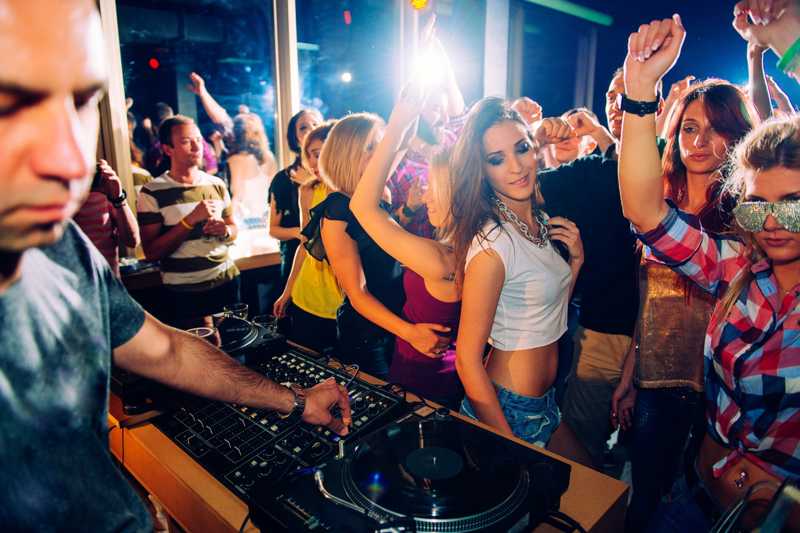 10 Best Things to Do After Dinner in Plymouth