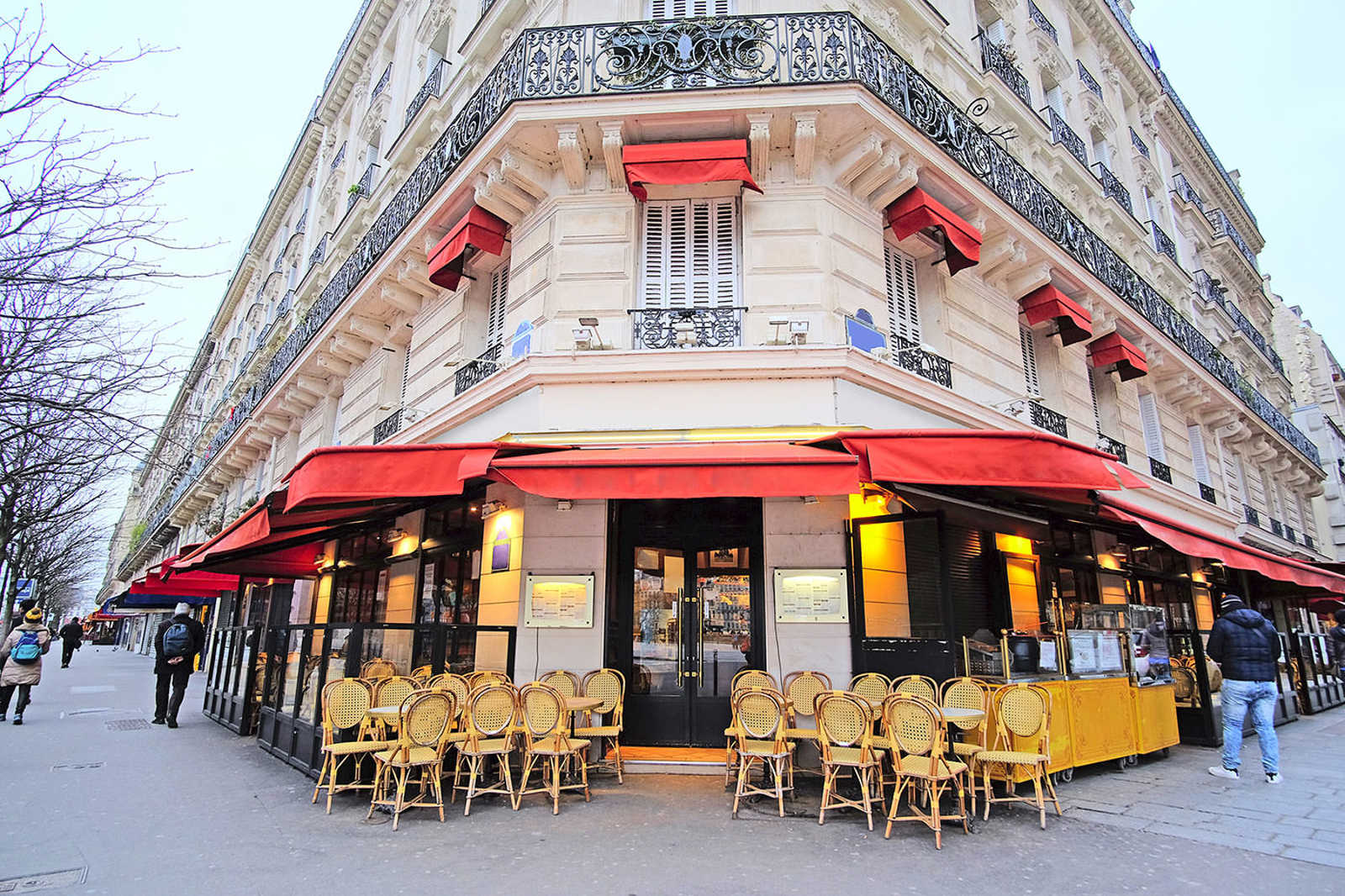 Terrace cafés