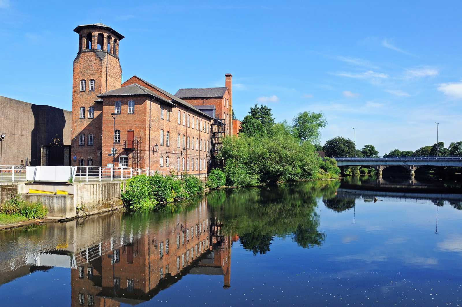 10 Places Where Locals Love to Eat in Derby