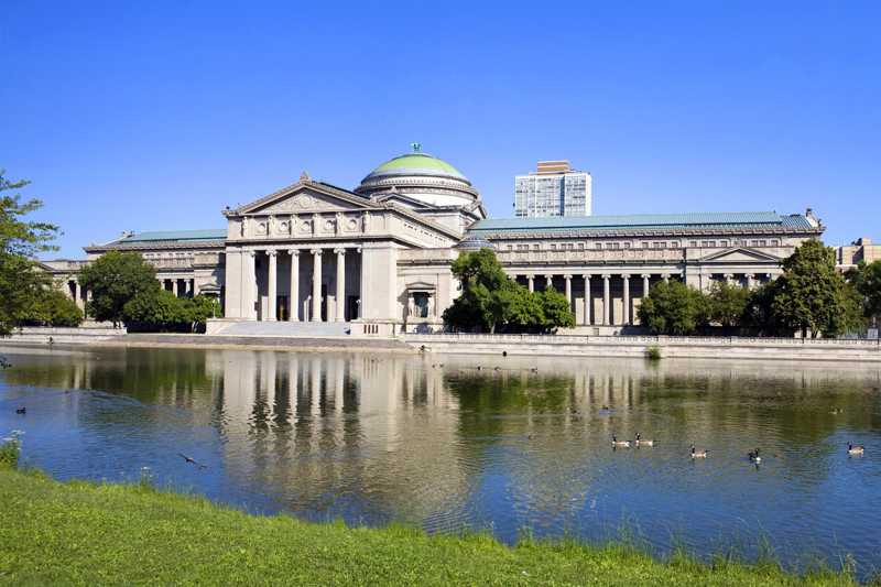 10 Famous Historical Places From Chicago's Past