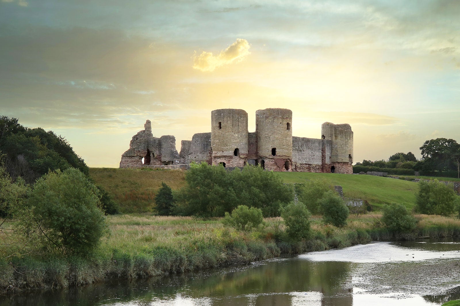 7 Castle Hotels in Wales with an Epic Story - Iconic Welsh Castles You ...