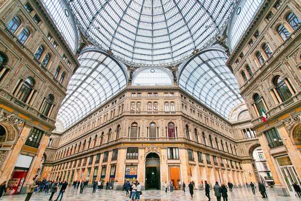 10 Best Places to Go Shopping in Naples