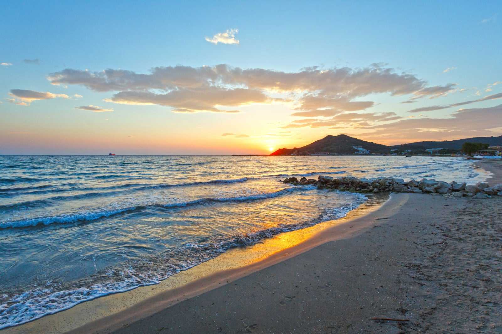 Alykes Beach