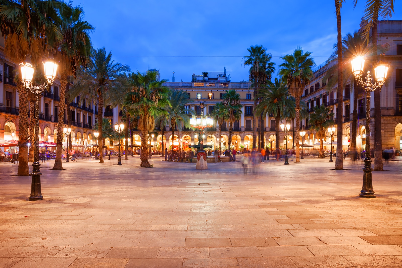 10 Best Things to Do After Dinner in Barcelona - Where to Go in ...