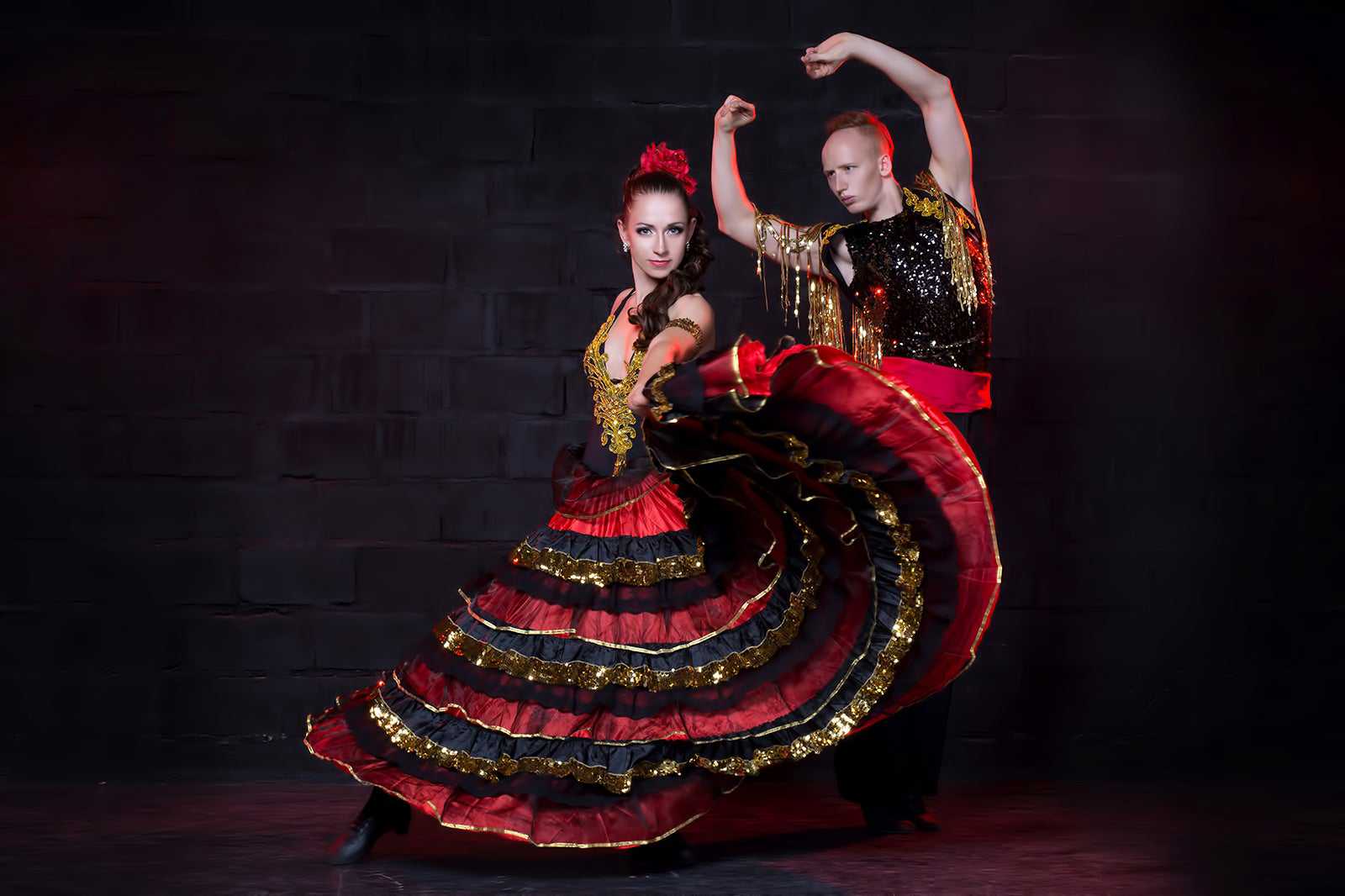 Go to a music event organised by Peña Flamenca Chiclanera