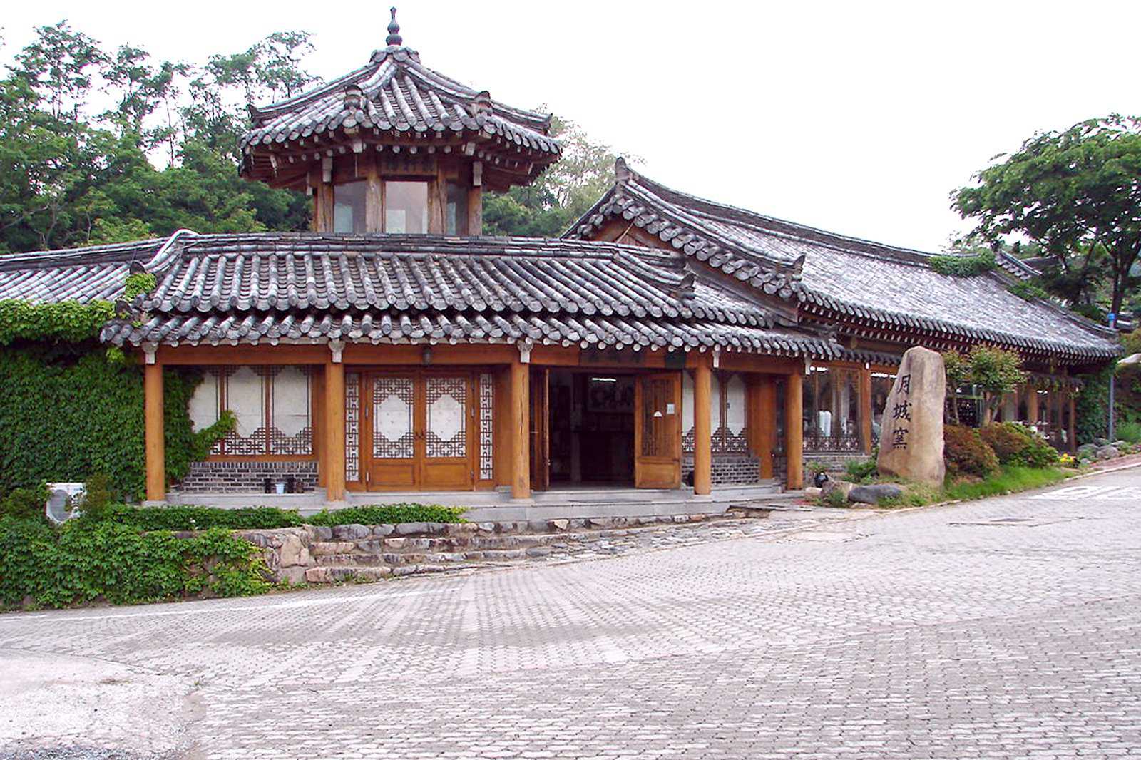 Gyeongju Folk Craft Village