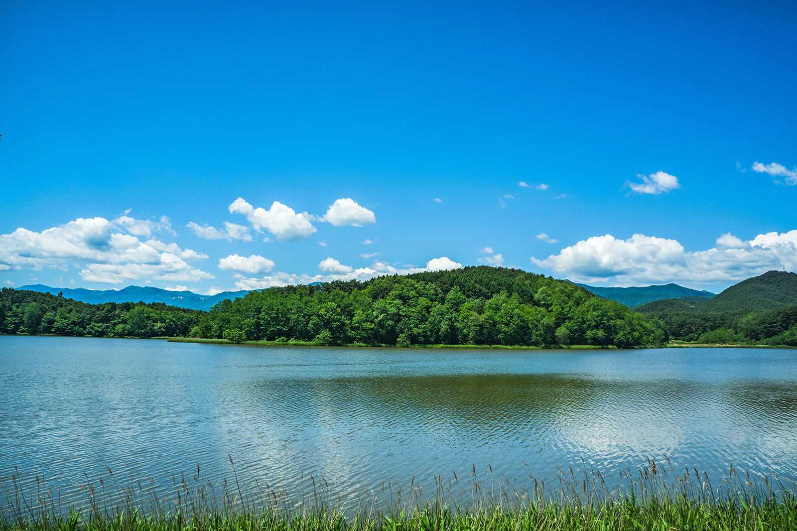 Hwajinpo Lake