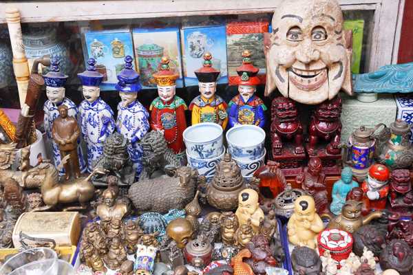 10 Best Places to Go Shopping in Shanghai