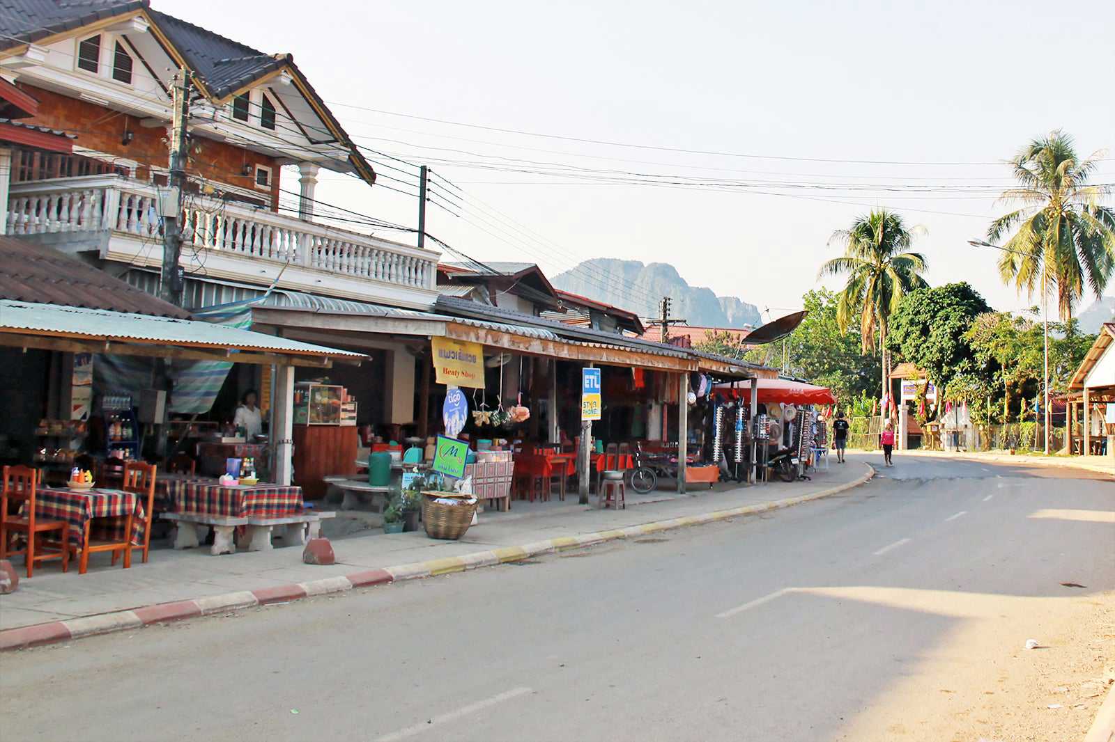 Vang Vieng shopping