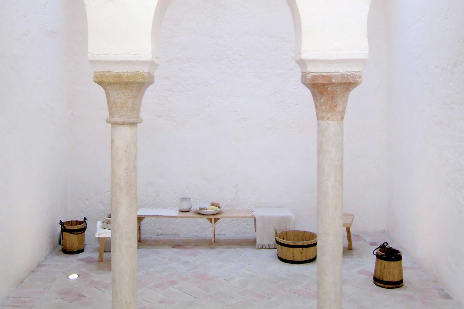 Visit the Baños del Almirante