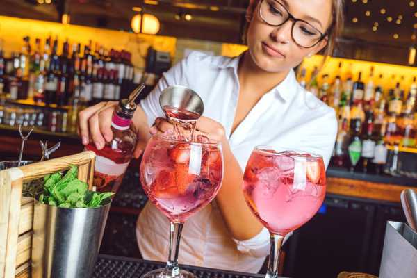 8 Best Bars, Live Music, and Nightclubs in Busan