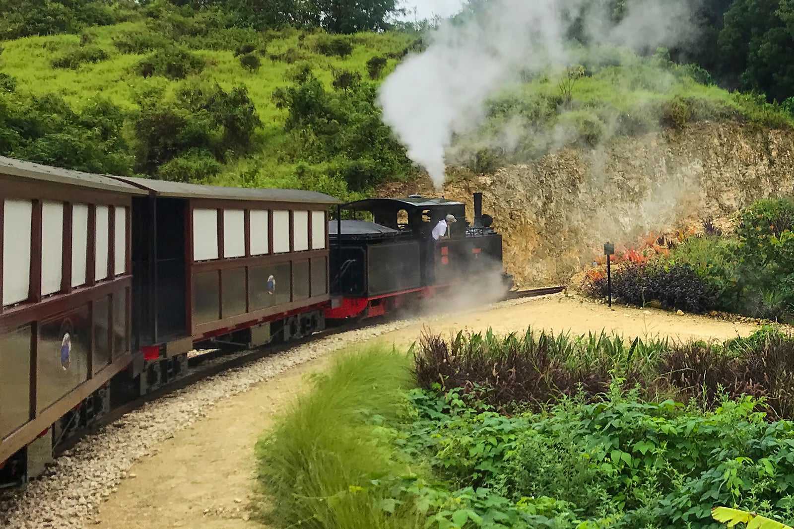 St. Nicholas Abbey and Steam Railway