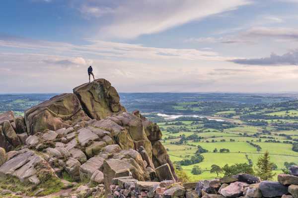 12 Best Peaks in the Peak District