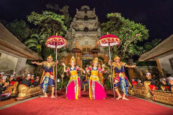 14 Best Traditional Dance Shows in Bali