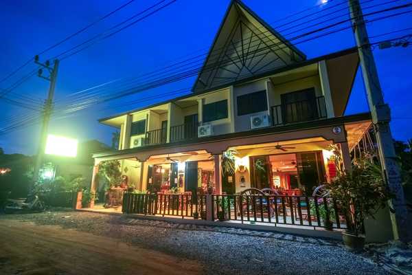 8 Best Restaurants in Nai Harn
