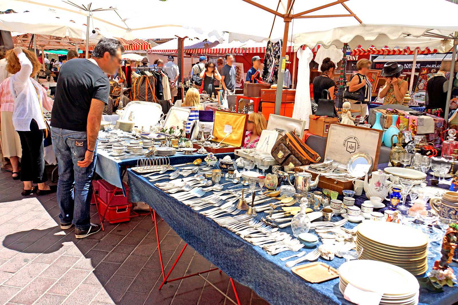 Liberation Market