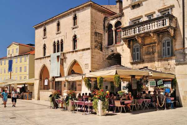 10 Places Where Locals Love to Eat in Split