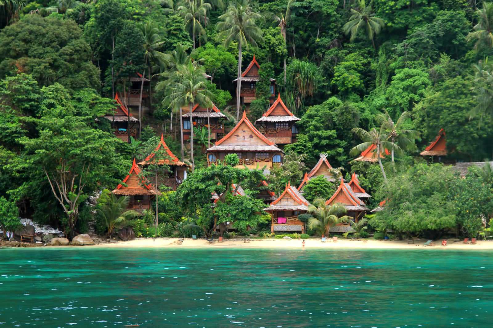 East coast of Koh Phi Phi Don