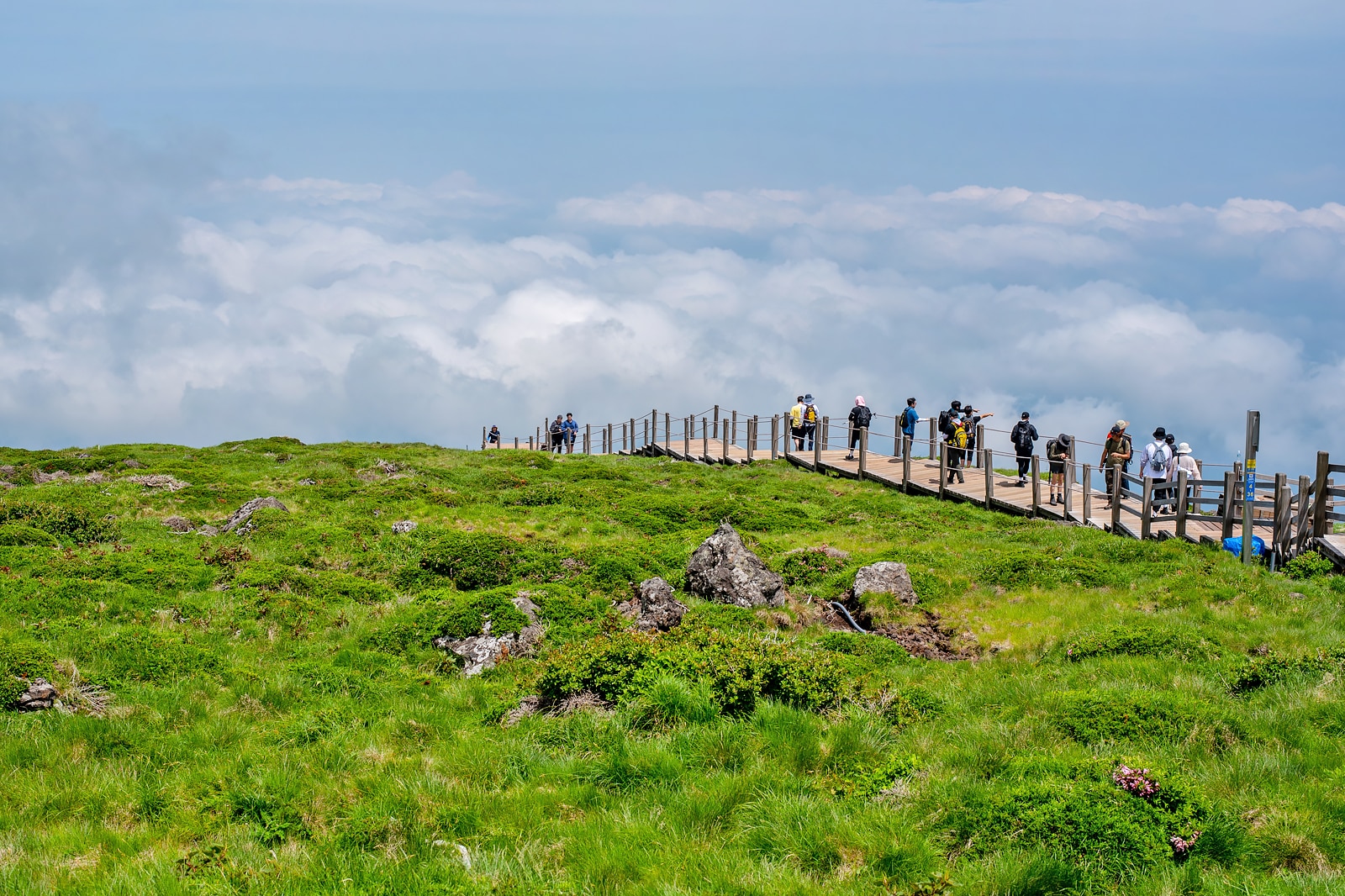 10 Best Outdoor Adventures On Jeju Island - Escape For An Active ...