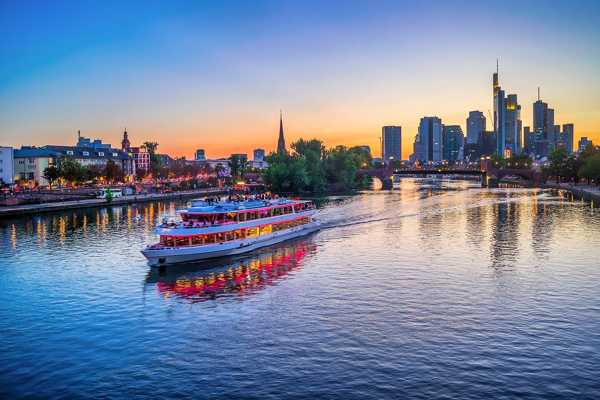 10 Best Things to Do After Dinner in Frankfurt
