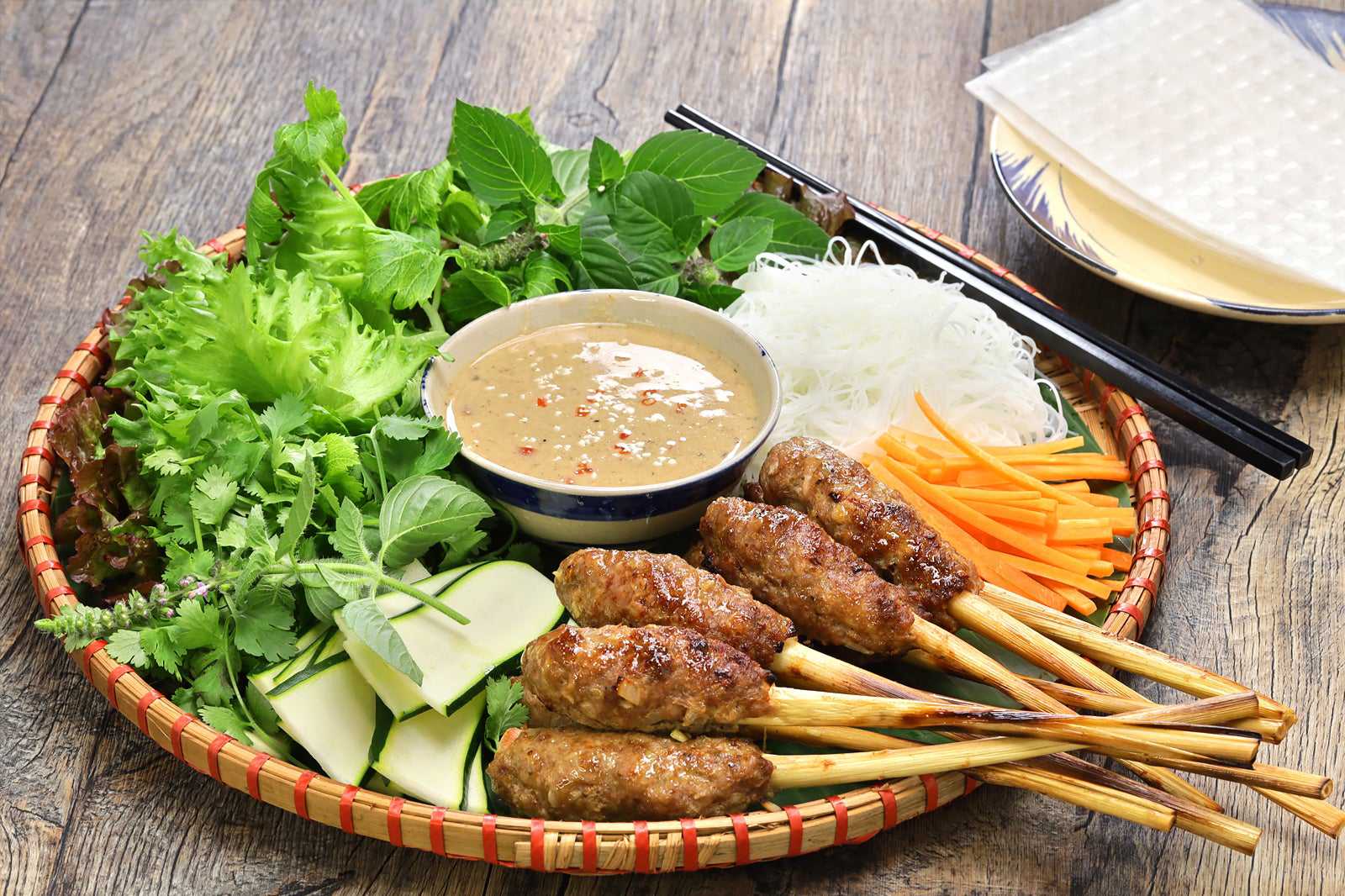 Nem nurong (pork skewers)