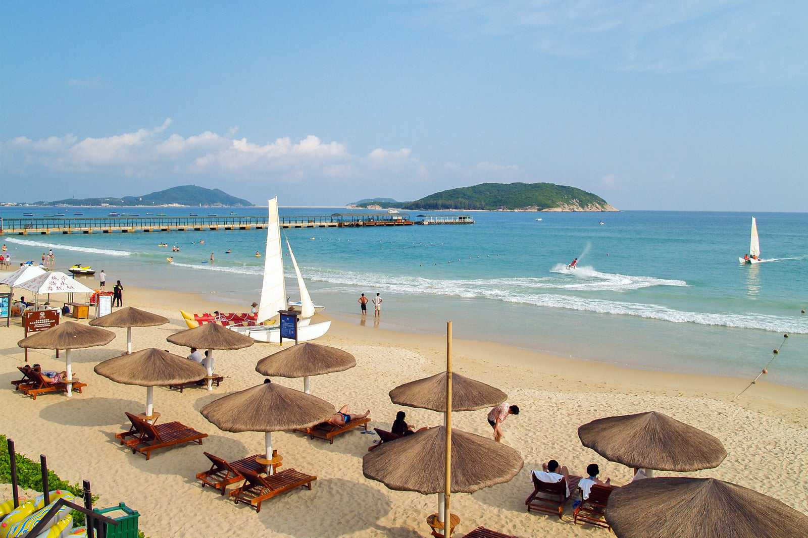 Yalong Bay