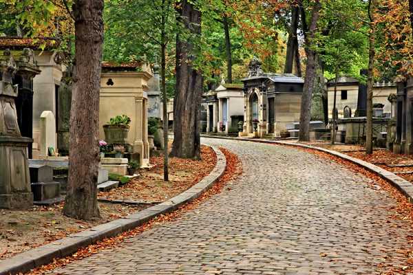 Père Lachaise Cemetery