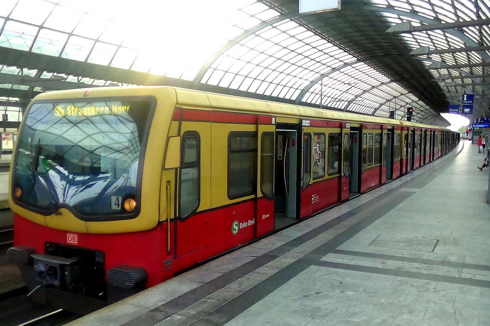 Using the S-Bahn to get from the airport