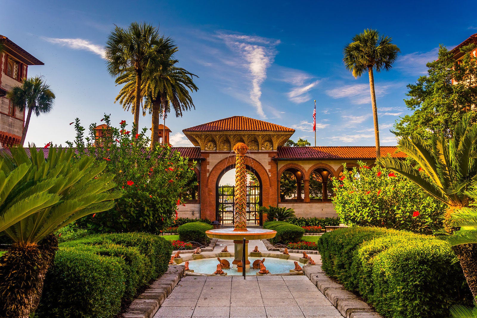 10 Historic Small Towns in the US - What are the Most Beautiful Towns
