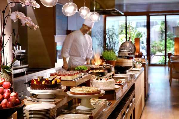 4 Best Luxury Buffets in Singapore