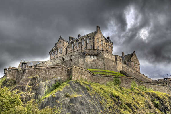 6 Creepy Stories From Edinburgh to Freak You Out