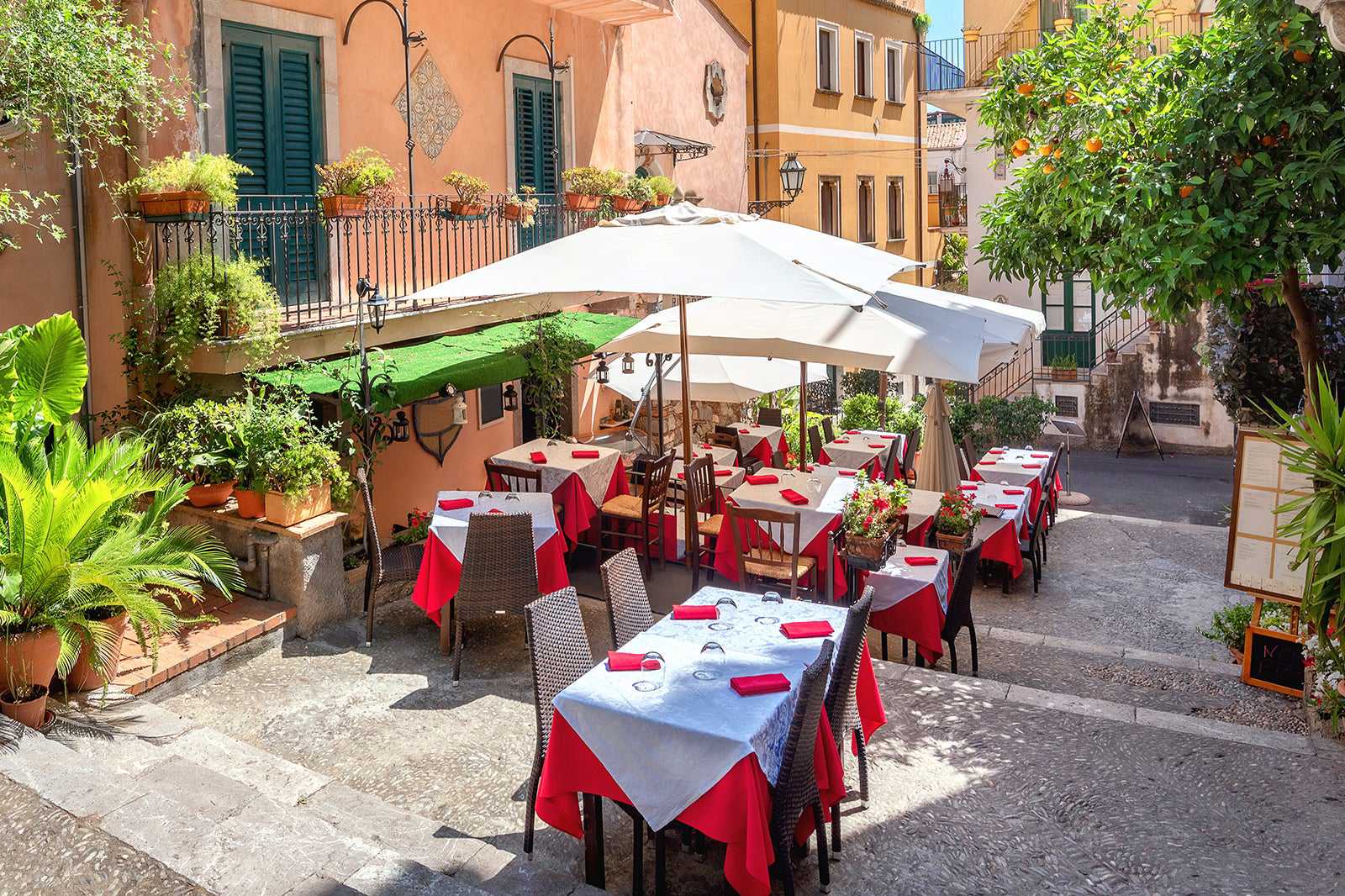 5 Best Restaurants in Taormina