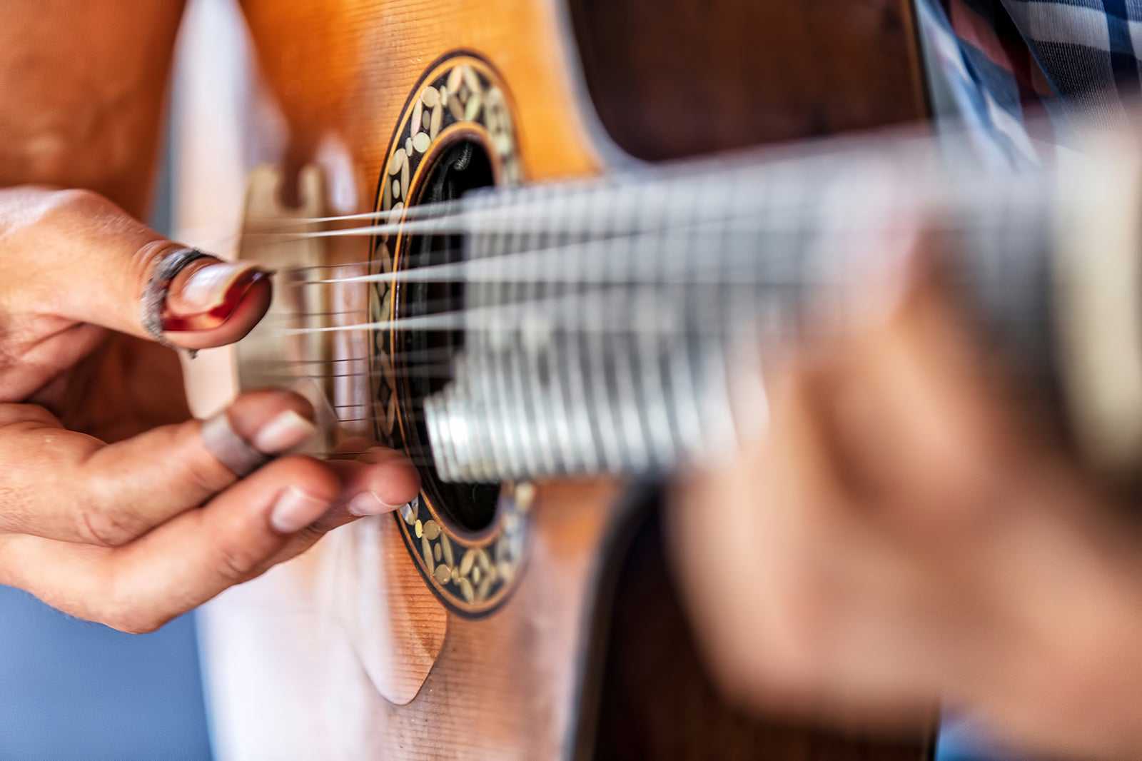 Fado shows at Tasca do Chico