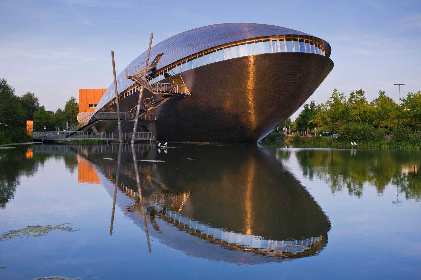 Universum