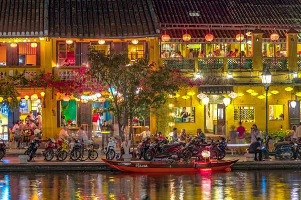 6 Best Things to Do After Dinner in Hoi An