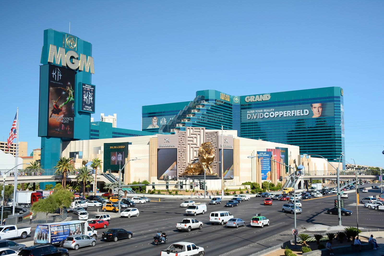 MGM Grand In Las Vegas - One Of The Biggest Hotels And Gaming Floors In ...