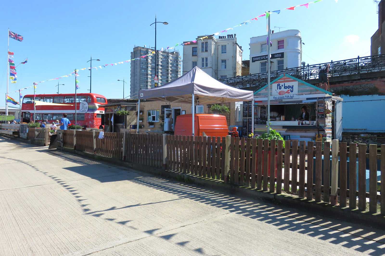 The Bus Café