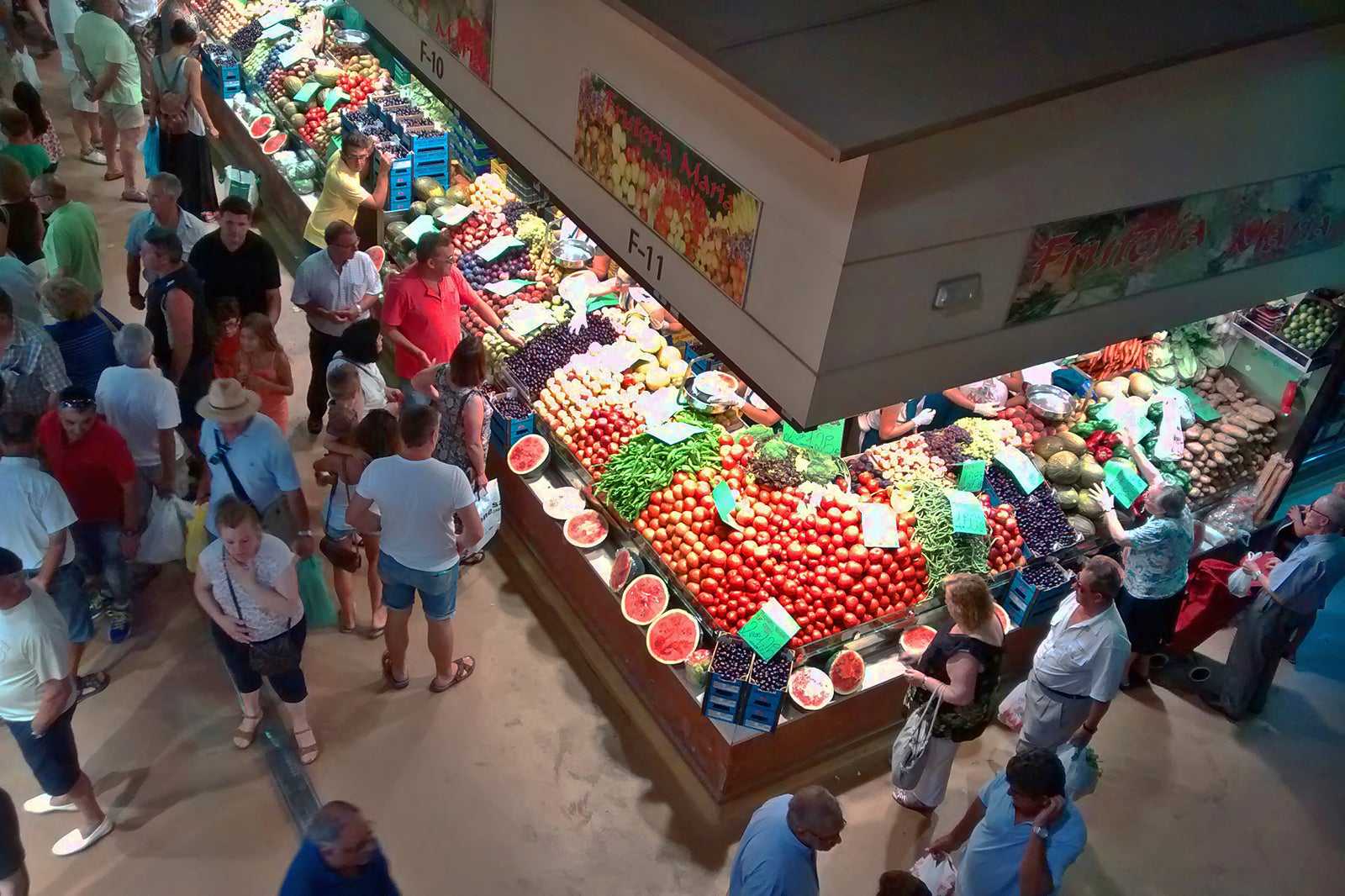 Visit one of Chiclana's weekly markets