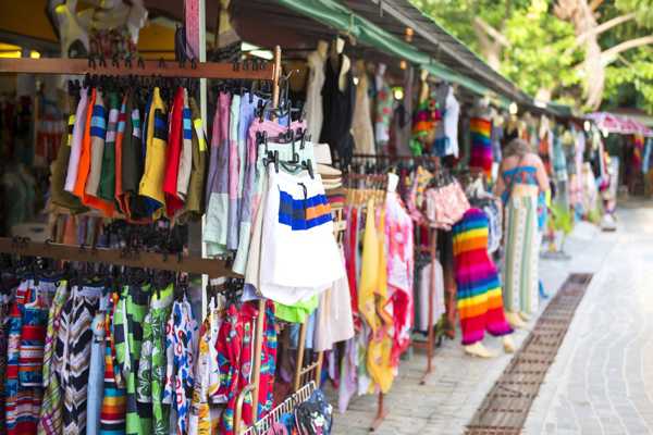9 Best Places to Go Shopping in Phi Phi Island