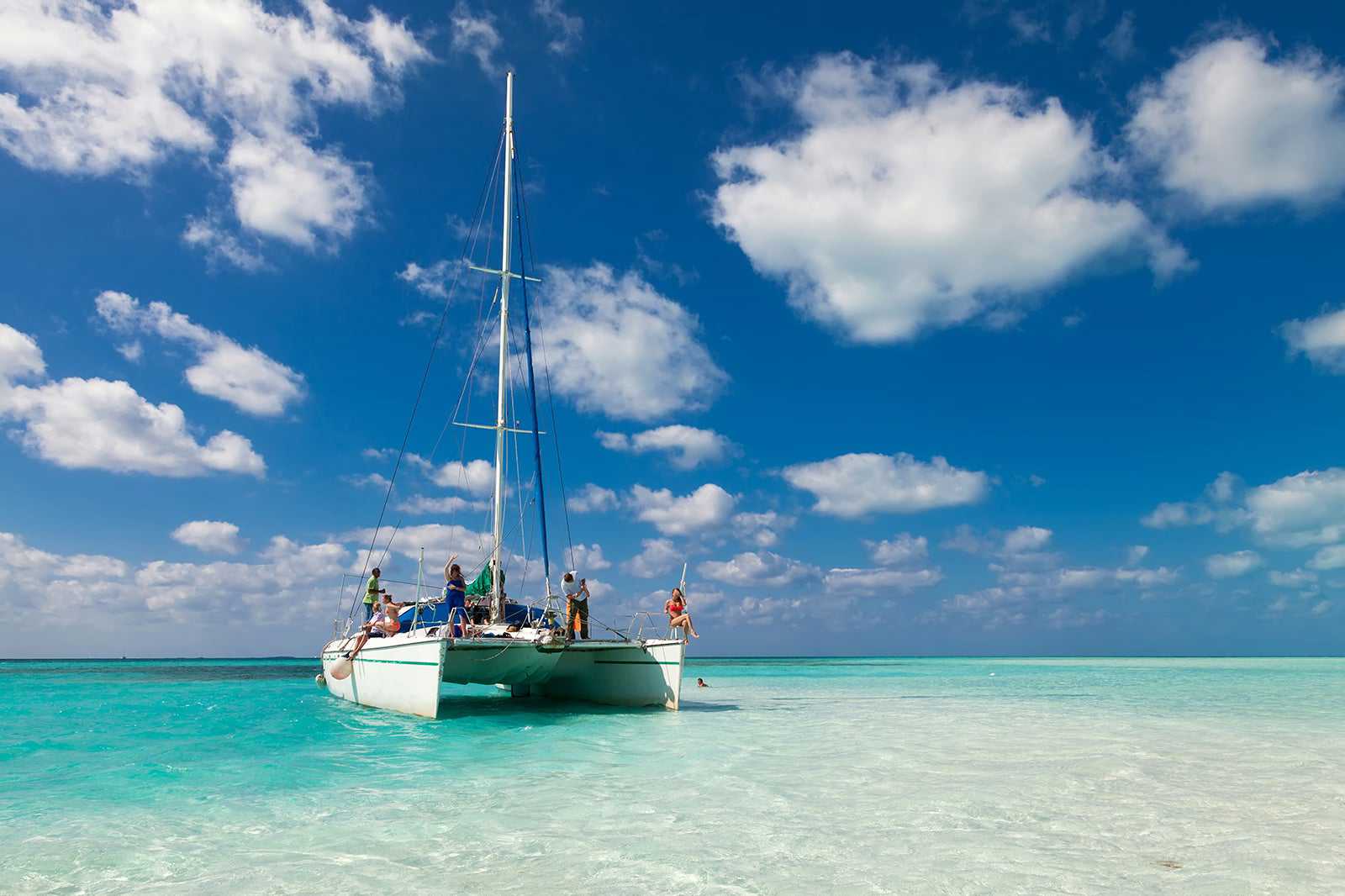 Catamaran sail and snorkel tour